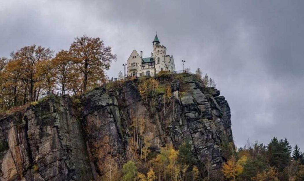 U Bocmana S Vyhledem Na Zamek A Labe Lägenhet Decin Exteriör bild
