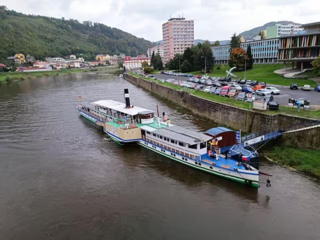 U Bocmana S Vyhledem Na Zamek A Labe Lägenhet Decin Exteriör bild