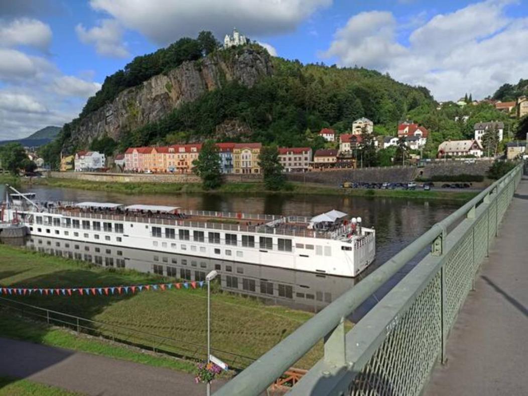 U Bocmana S Vyhledem Na Zamek A Labe Lägenhet Decin Exteriör bild