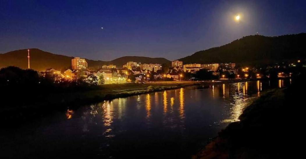 U Bocmana S Vyhledem Na Zamek A Labe Lägenhet Decin Exteriör bild